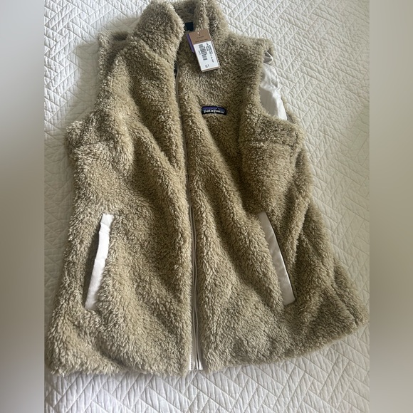 Patagonia Beige Sherpa Vest - Picture 3 of 13